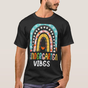 Camiseta De Volta à Escola Vibrações de Jardim de Infância