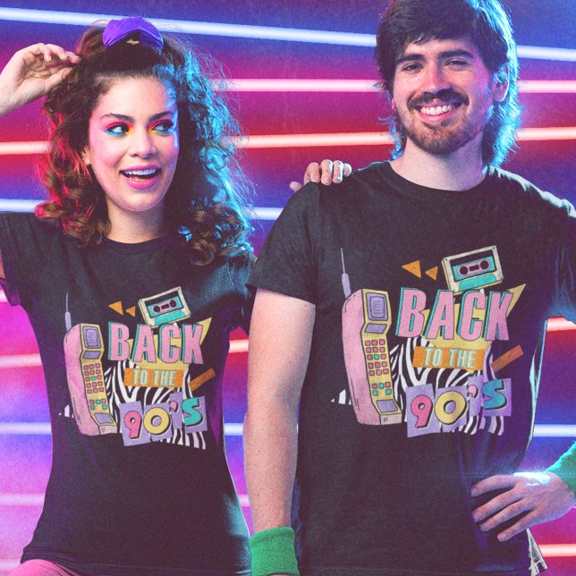 Camiseta De volta ao telefone retrô e à cassete dos anos 90 (Criador carregado)