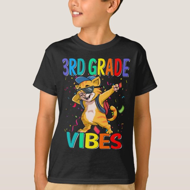 Camiseta de Volta às Aulas do Gato com Vibrações d (Frente)