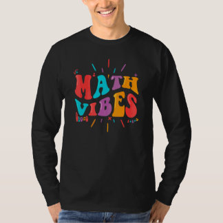 Camiseta De Volta às Aulas, Vibrações de Matemática, Design