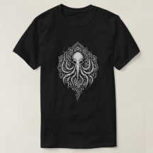 Camiseta Decalque Gráfico do Culto NECRONOMICON CT
