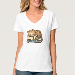 Camiseta Decote V Gato Fofo Primeiro Soneca Pergun