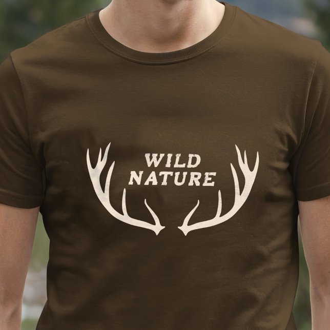 Camiseta Deer Antlers e Natureza Selvagem (Deer Antlers & Wild Nature T-Shirt)