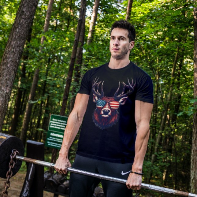 Camiseta Deer Head American Flag (Criador carregado)