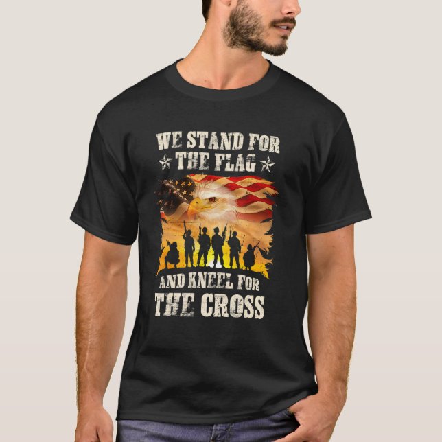 Camiseta Defendemos A Bandeira E O Joelho Da Cruz (Frente)