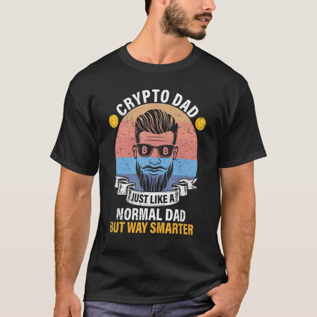 Camiseta Definição de BTC Bitmoney de Pai Crypto, Tal Como  (Frente)