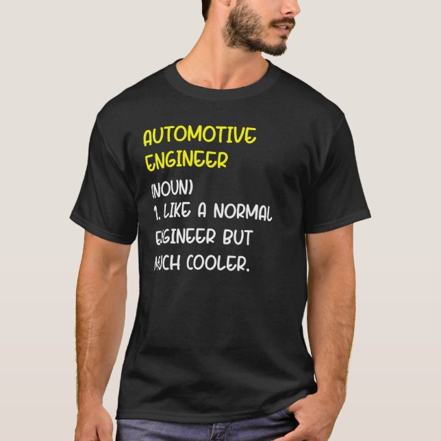 Camiseta Definição de Engenheiro Automotivo (Frente)