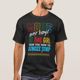 Camiseta Deixe Essa Garota Te Mostrar Como Coelhinha Pular 