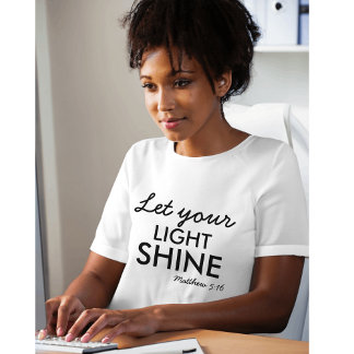 Camiseta Deixe sua luz brilhar, Bíblia cristã personalizada