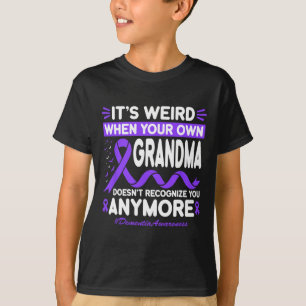 Camiseta Demência Avó Estranha Não Reconhece Memórias Dele