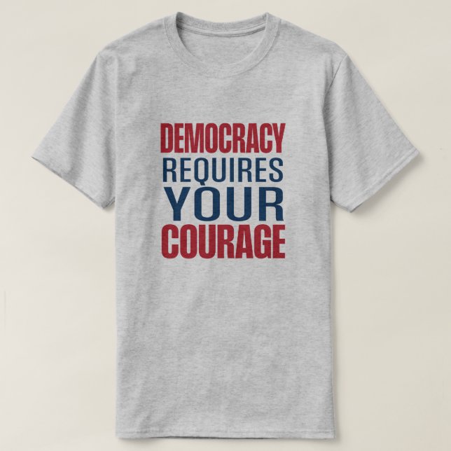 Camiseta Democracia Requer Coragem | Azul vermelho | (Frente do Design)