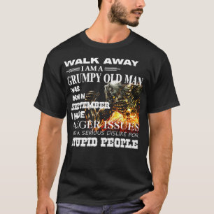 Camiseta Demon Warrior me afasta Eu sou Grumpy Old Man Nasc