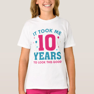 Camiseta Demorei 10 Anos A Ver Isto Bem