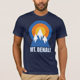 Camiseta Denali Mountain Ski Sunset Retro T-Shirt
