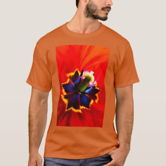 Camiseta Dentro de uma Tulipa Vermelha