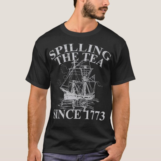 Camiseta Derramamento Do Chá Desde 1773 TShirt Engraçado Pr (Frente)