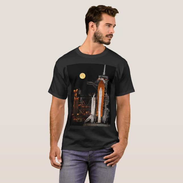 Camiseta Descoberta do Shuttle de Espaço e Lua (Frente Completa)