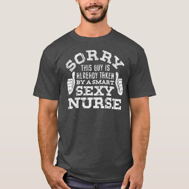 Camiseta DESCULPE ESTA CARA JÁ FOI TOMADA POR UMA enfermeir (Frente)