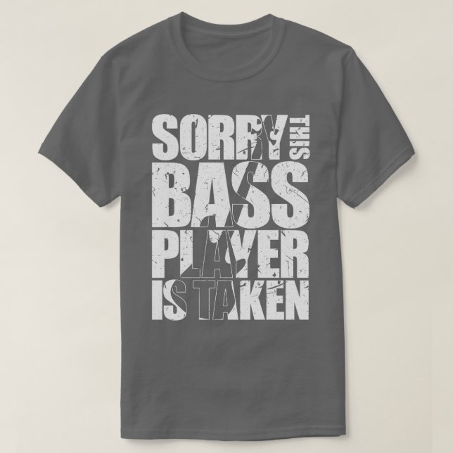 CAMISETA DESCULPE ESTE JOGADOR DE BASS SER LEVADO A PRESENT (Frente do Design)