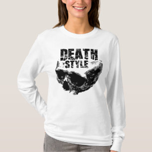 Camiseta Desenho de Caveira no Estilo Morte