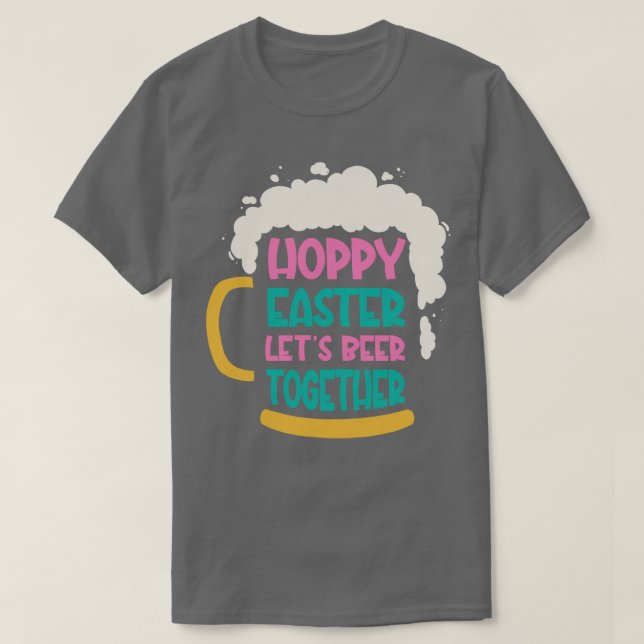 Camiseta Desenho de Coelho de Bebendo de Cerveja em Páscoa (Frente do Design)