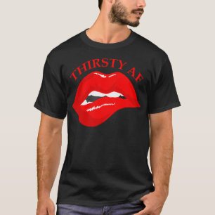 Camiseta desenho de lábio sedento