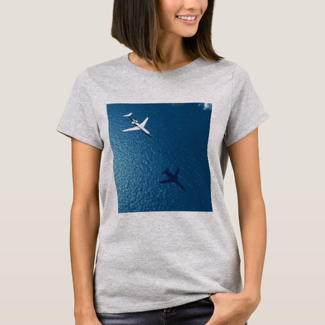 Camiseta desenho de tema de avião (Frente)