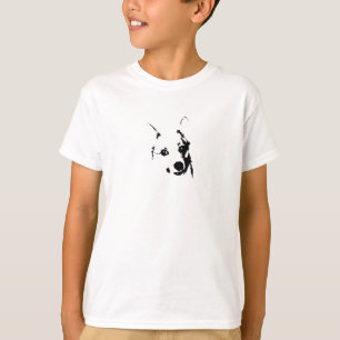 Camiseta Desenho de Tinta Preta e Branca do Cachorro