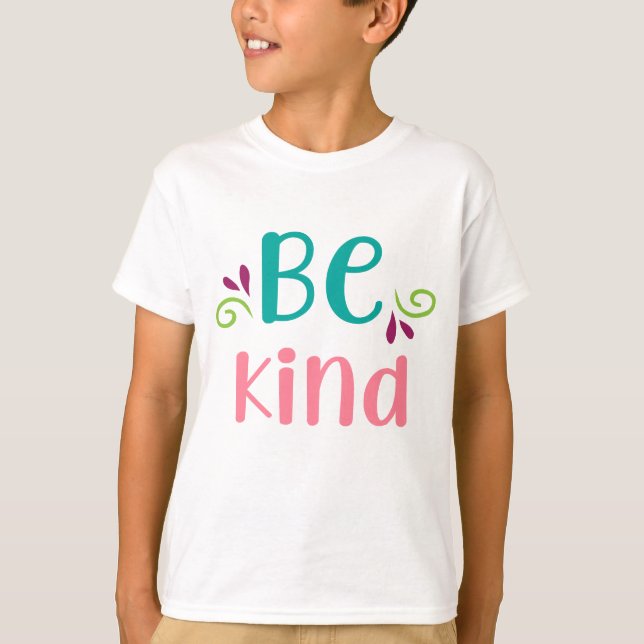 Camiseta Design Colorido Seja Gentil (Frente)