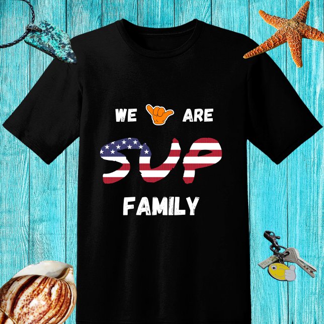 Camiseta DESIGN da família SUP com bandeira dos EUA e mão s (Criador carregado)