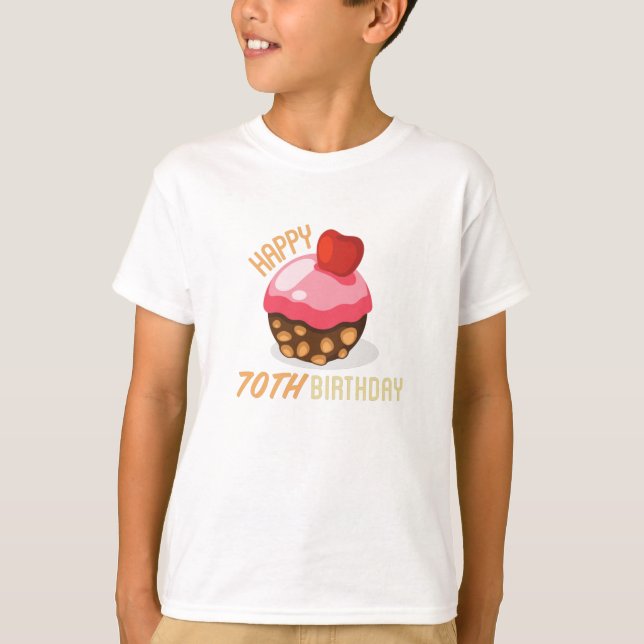 Camiseta Design de aniversário de 70 bonitinho com bolo de  (Frente)