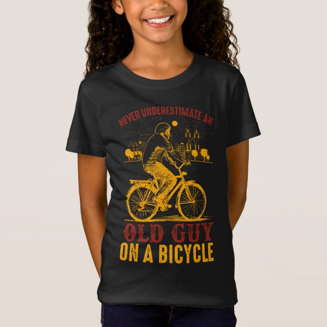 Camiseta Design de Biker Antigo | Bicicleta | nunca subesti (Frente)