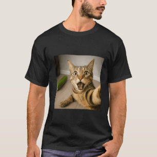 Camiseta Design de Meme de Selfie de Gato Chocado Divertido