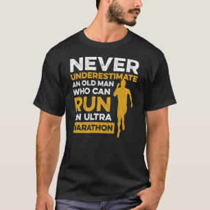 Camiseta Design de Mens Ultramarathon para um Runner 50K 
