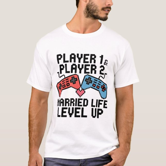 Camiseta Design de Pixel de Casal de Jogadores Subiu de Nív (Frente)