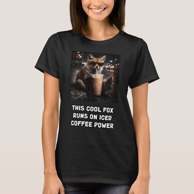 Camiseta Design de Raposa Legal Funciona com Café Gelado (Frente)