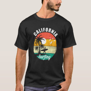 Camiseta Design de Surf da Califórnia Para um Surfista