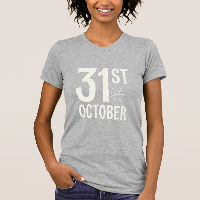 Camiseta Design de Teia de Aranha de Halloween de 31 de Out (Frente)