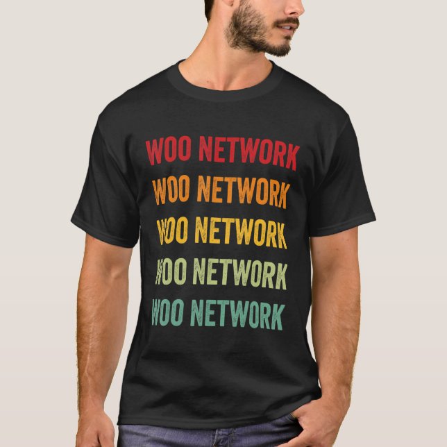 Camiseta Design de texto Arco-Íris Cripto de Rede Woo (Frente)
