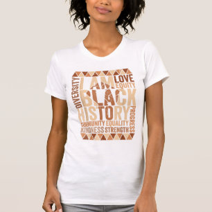 Camiseta Design de Tipografia Geométrica