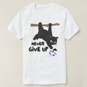 Camiseta Design Divertido de Gato Pendurado