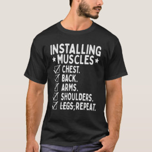 Camiseta Design do Programa de Trabalho de Mens Instalando