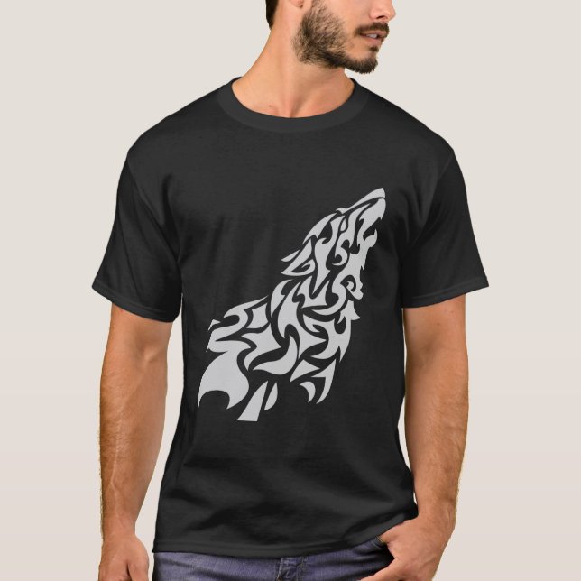 Camiseta Design do Wolf Howling Tribal - Arte Negra e Majes (Frente)