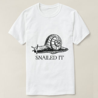 Camiseta Design Engraçado de Caracol com Trocadilho Snailed