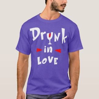 Camiseta Design Envergonhada de Amor para Festa de Despedid