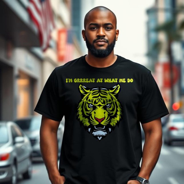 Camiseta Design Gráfico de Tigre Feroz e Confiante (Criador carregado)