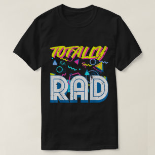 Camiseta Design Totalmente Radical com Estética Retro dos A
