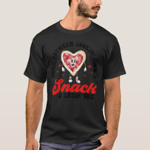 Camiseta Despedaçada Entre Olhar Como Um Lanche E Comer Um 