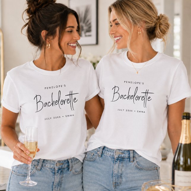 Camiseta Despedida de solteira | Dama de honra com roteiro  (Personalized bachelorette T shirts for bridal weekends, girls trips, and matching party photos)