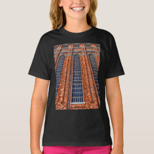 Camiseta Detalhe da arquitetura do Tejo Central em Lisboa